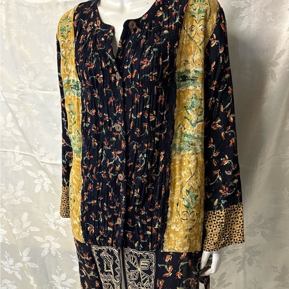 Carole Little Black and Yellow Floral Top - Picture 2 of 8